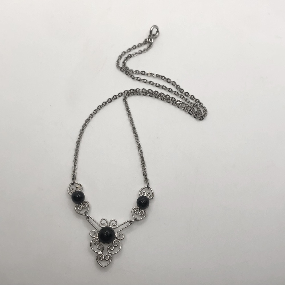 Vtg Filigree Black Stone Silver Tone Necklace 15” + .7” Drop